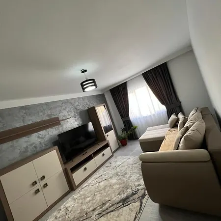 Apartment 4 *