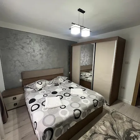 4 Apartment